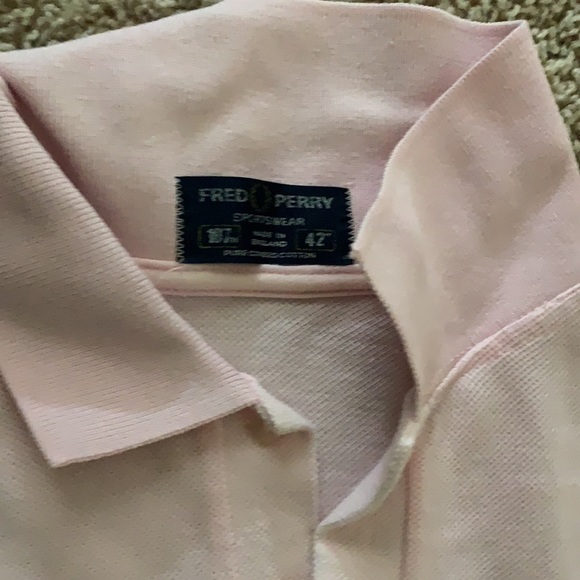 Men’s barely worn, well kept Fred Perry polo - Picture 3 of 3